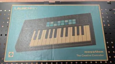 Novation - LAUNCHKEY25 MK4 2