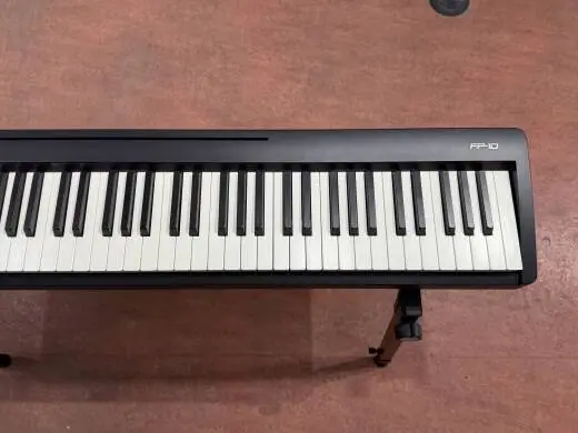 Store Special Product - Roland - FP-10-BK
