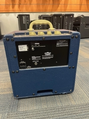 Vox AC4C1 4W Tube Combo Blue With VX10 Speaker 2