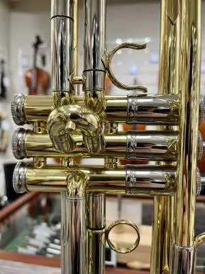 Getzen - 3052 - Custom Series Bb Trumpet 2