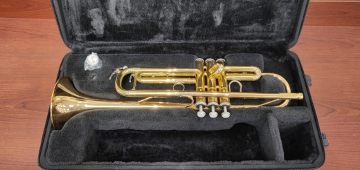 Yamaha Band GII Bb Trumpet - Gold Lacquer 6