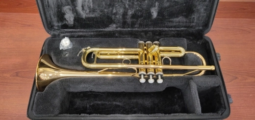 Yamaha YTR-4335GII Bb Trumpet - Gold Lacquer 2