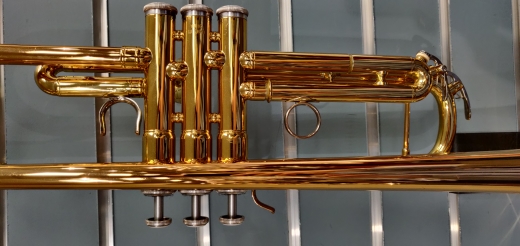 Yamaha Band GII Bb Trumpet - Gold Lacquer 3