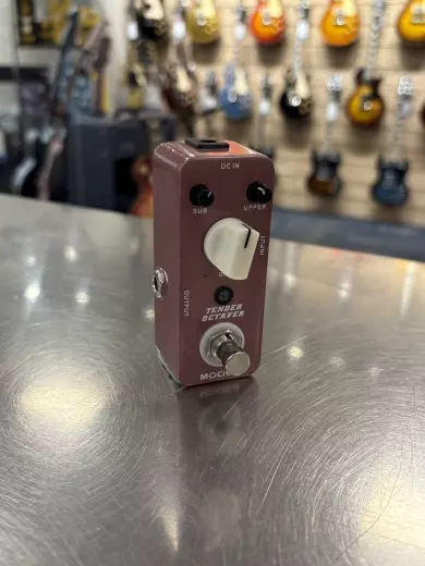 Mooer Tender Octaver