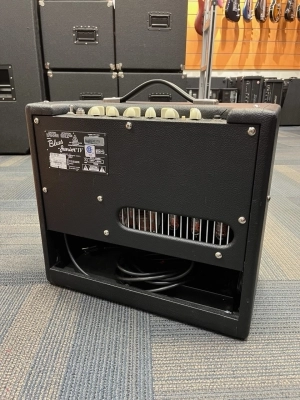 FENDER BLUES JUNIOR IV BLACK 2