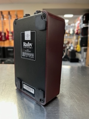 Universal Audio UAFX Ruby 63 Top Boost Amplifier Pedal 2