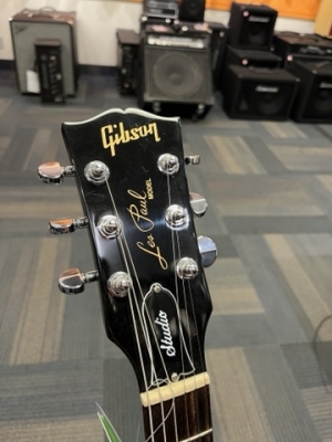 Gibson Les Paul Studio Ebony 3