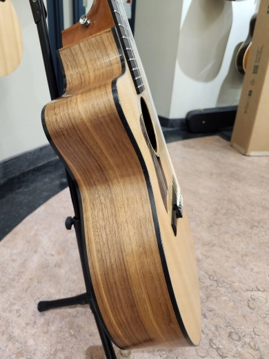 Taylor 114CE - N Left-Handed Nylon String Guitar 2