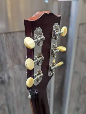 1942 Banner J-45 - Vintage Sunburst 2