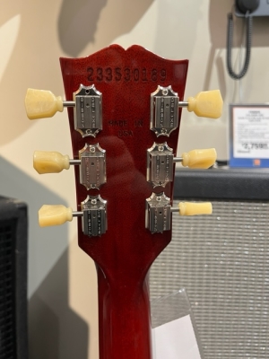 Gibson ES-335 DOT Sixties Cherry 4