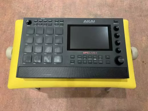 Akai - MPC LIVE II