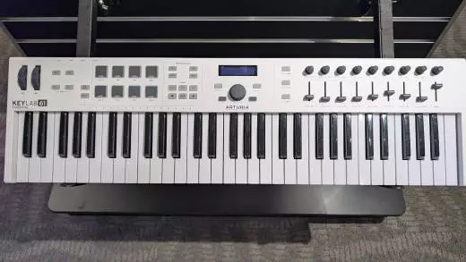 Store Special Product - Arturia - KEYLAB ESSE 61
