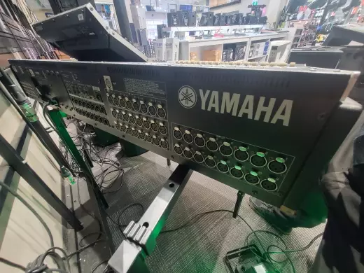 Yamaha M7CL-48 2
