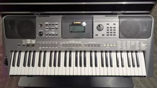 Yamaha - PSRI500