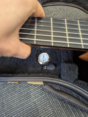 Alhambra Guitarras - LINEA PRO 8