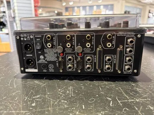 PLAYDIFFERENTLY MODEL 1.4 4CH ANALOGUE COMPACT DJ 2