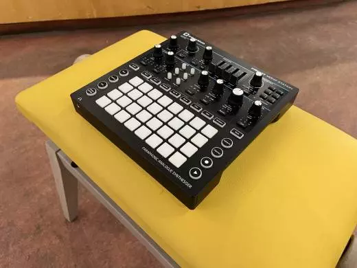 Novation - CIRCUIT MONO ST 2