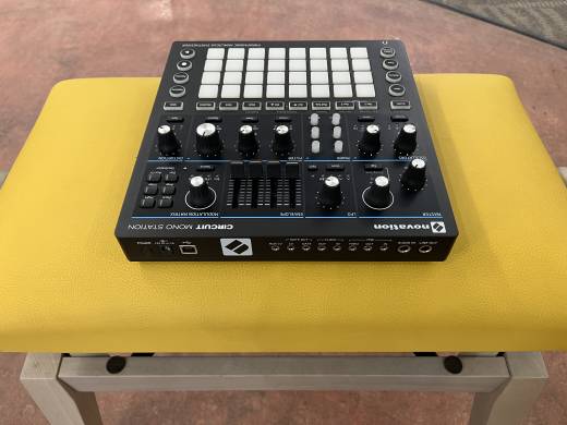 鍵盤楽器 Novation Circuit Mono Station Novation Circuit Mono Station - SonicLAB Review - YouTube