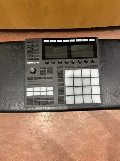 Native Instruments MASCHINE MK3