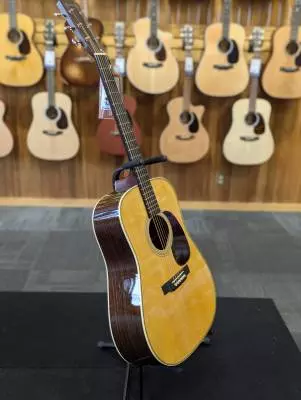 Store Special Product - HD-28 Dreadnought Acoustic Guitar w/ Case