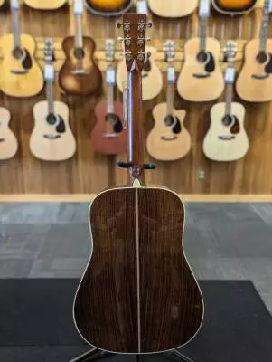 HD-28 Dreadnought Acoustic Guitar w/ Case 2