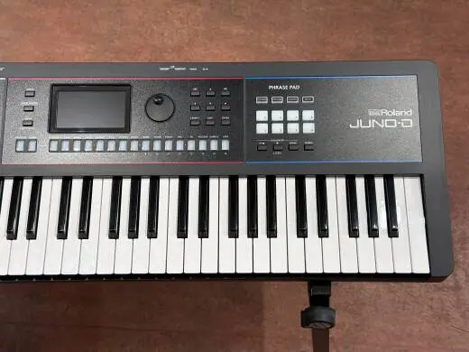 Roland - JUNO-D6 2