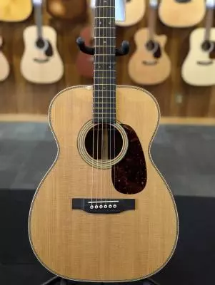 Store Special Product - 00-28 Modern Deluxe Spruce/East Indian Rosewood Acoustic Guitar with Case
