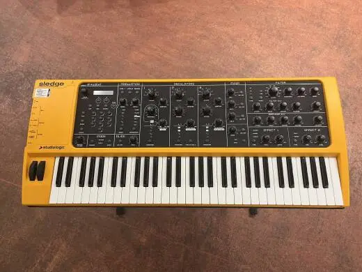 Studiologic Sledge 2