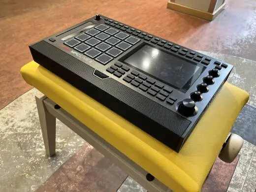Akai - MPC LIVE III 2