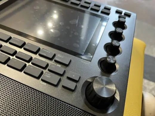Akai - MPC LIVE III 2
