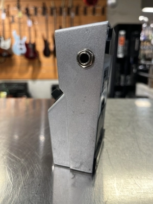 ZOOM MULTI-STOMP GUITAR EFFECTS PEDAL 2