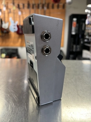 ZOOM MULTI-STOMP GUITAR EFFECTS PEDAL 2