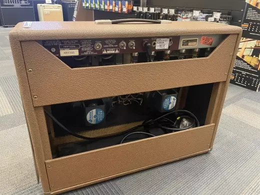 FENDER '63 VIBROVERB REPLICA OF ORIG. 1963 2
