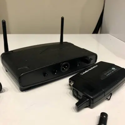 Audio-Technica - ATW1101 2
