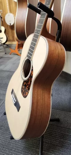 Larrivee 00-40 Shedua Special Edition 2