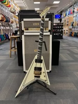 Jackson Pro Rhoads RR3 Ivory with Black Pinstripes