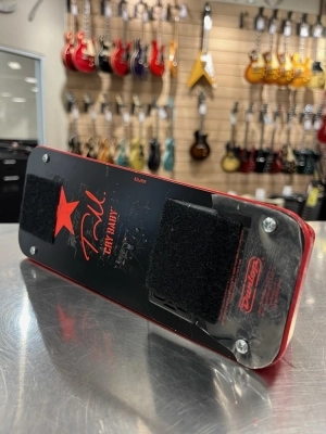 Dunlop Tom Morello Signature Cry Baby Wah 2