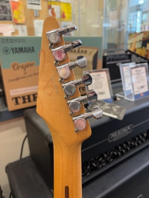 Fender 1985 Performer Standard Brown Sunburst 5