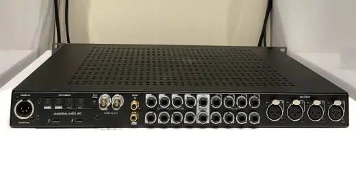 Universal Audio - UA-APX8 2