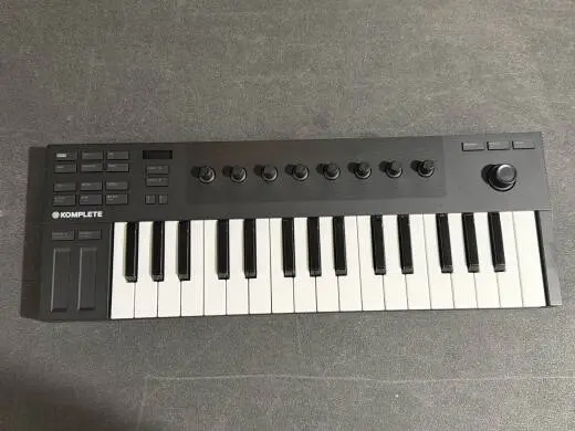Native Instruments - M-32