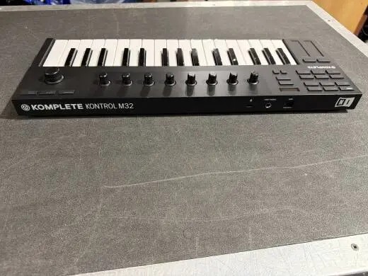 Native Instruments - M-32 2