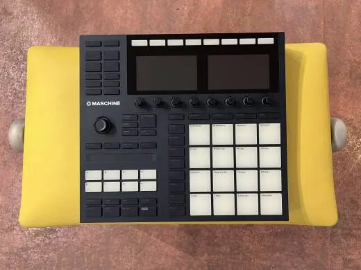 Native Instruments - MASCHINE MK3
