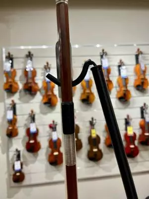 United Strings - 3/4 Half Mount Bass Bow 2