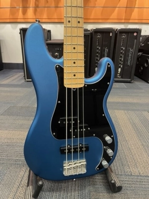 FENDER AM PERFORMER P-BASS MN SATIN LPB W/GB 2