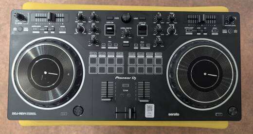 Pioneer DJ DDJ-Rev1 2-Channel Battle Controller With Serato DJ Lite