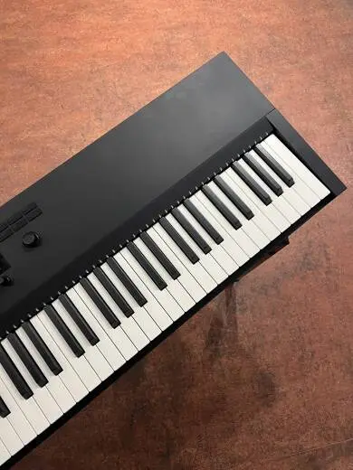 Native Instruments - KONTROL S88 MK2 2