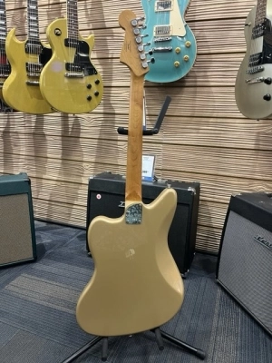 Squier Jaguar Contemporary HH ST Shoreline Gold 6