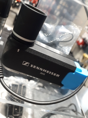 Sennheiser AVX-MKE2 SET-4 Digital Wireless Lav System 2