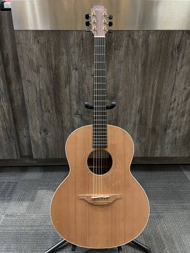 Lowden - F-23 Red Cedar/Walnut Concert Size Acoustic