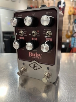 Universal Audio UAFX Ruby 63 Top Boost Amplifier Pedal